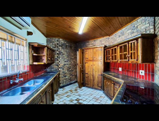 3 BEDROOM FREESTANDING FOR SALE IN SUNWARD PARK